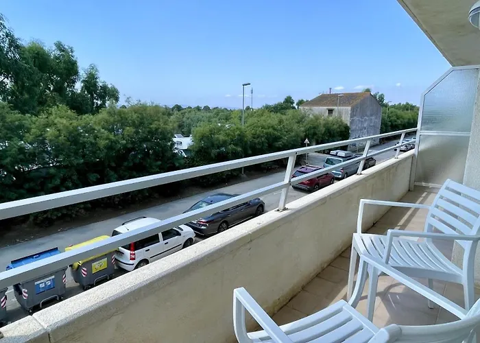 Apartment Festasol 201 *